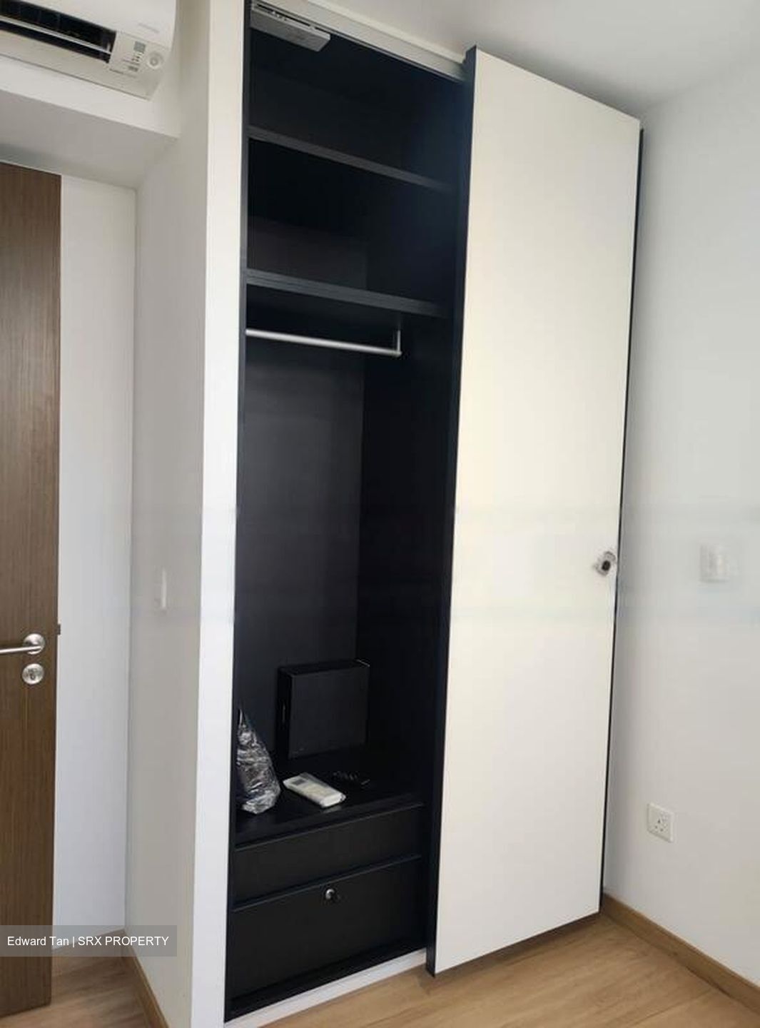 Le Quest (D23), Apartment #558566031